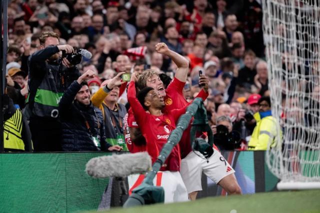 黄金甲体育-【欧联】芒特双响霍伊伦破门，曼联总比分7比1进决赛