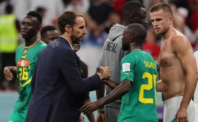 1670190932045095484.jpg 黄金甲体育-南门:年轻人进步惊人 福登:贝林厄姆将成世界最佳