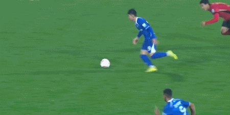 黄金甲体育-南京城市2-1逆转长春亚泰,泽-维托尔破门、余梦辉建功