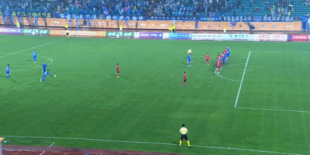 黄金甲体育-南京城市2-1逆转长春亚泰,泽-维托尔破门、余梦辉建功