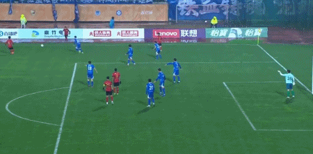 黄金甲体育-南京城市2-1逆转长春亚泰,泽-维托尔破门、余梦辉建功